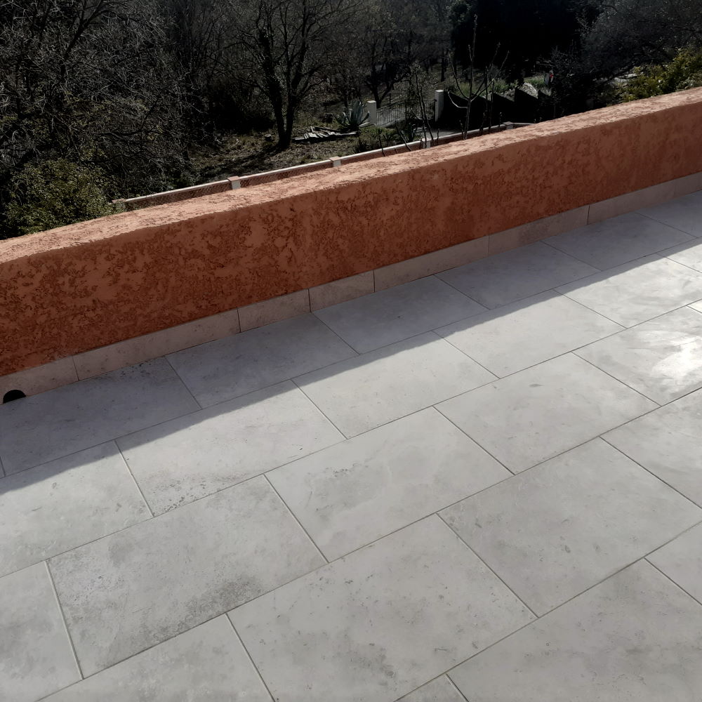 La pose de carrelage sur chape allégée