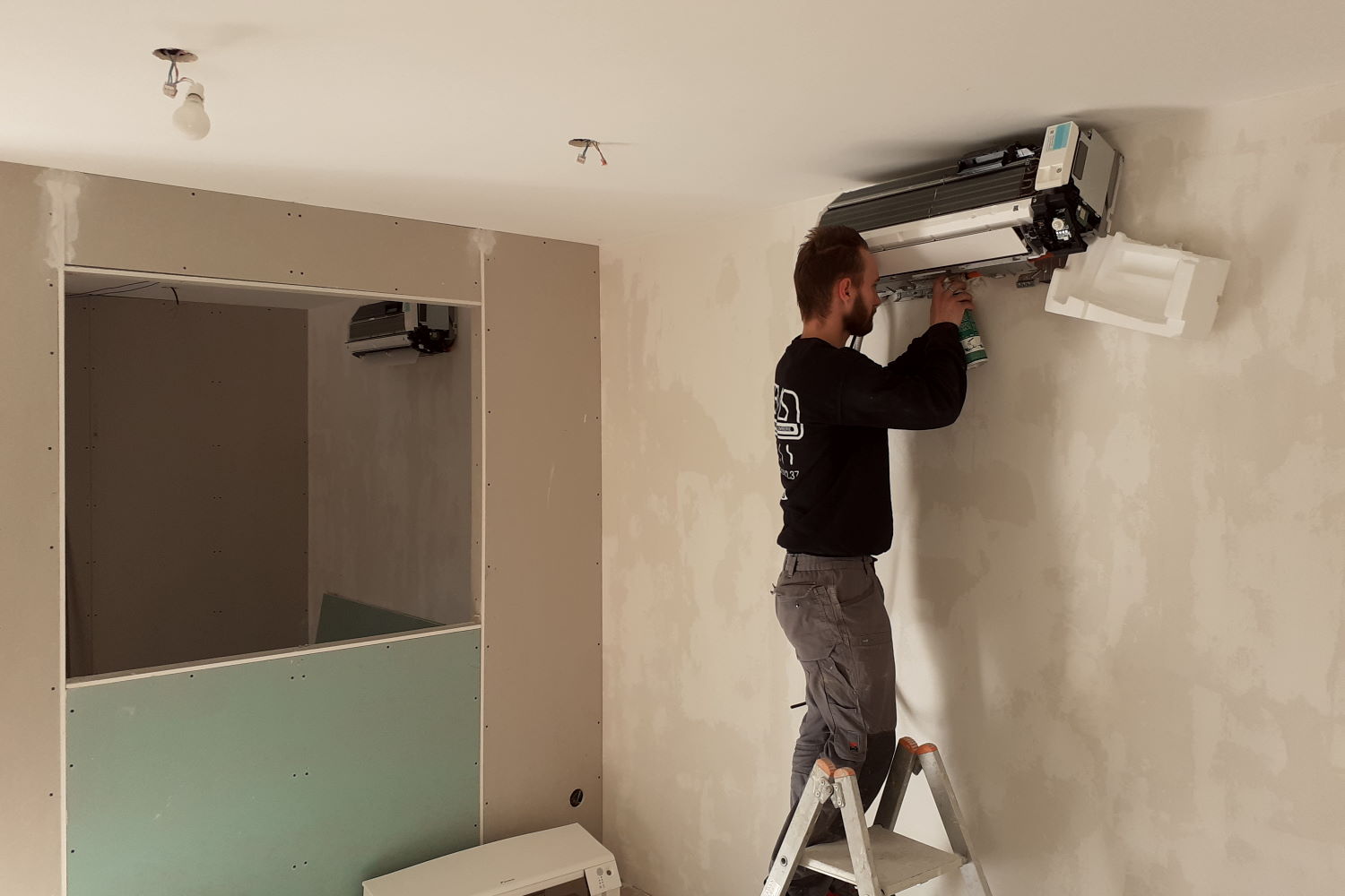 Pose de la ventilation Hygroréglable